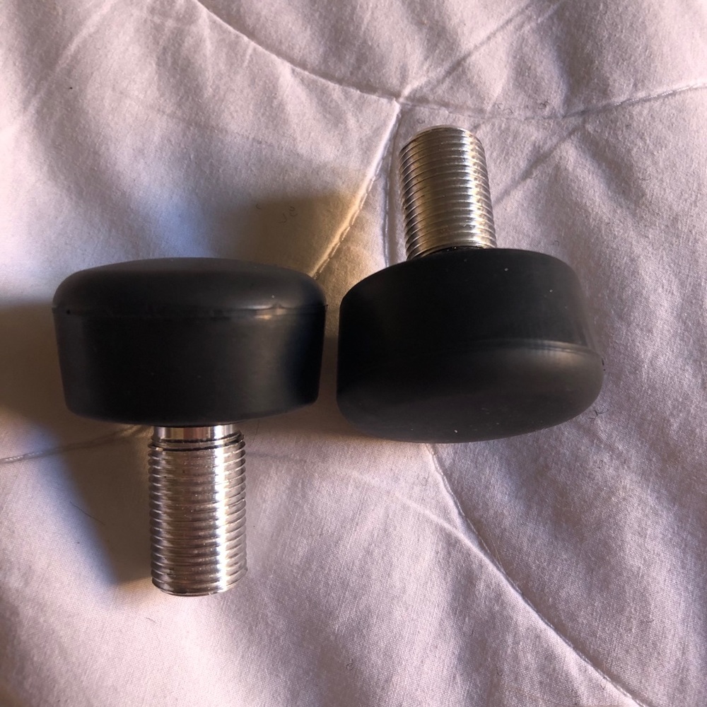 Black Toe Stops from Moxi Panther Skates